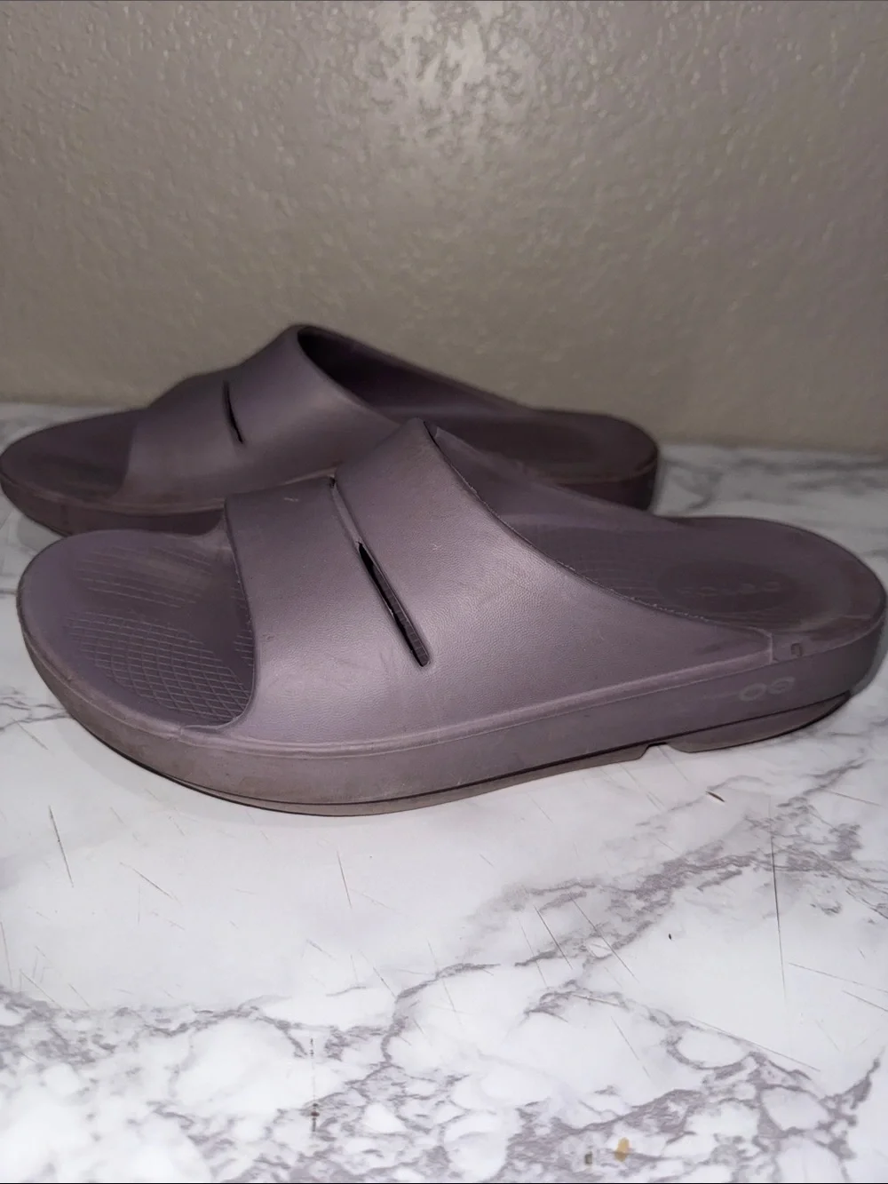 OOFOS Slide Sandals Purple M6-W8